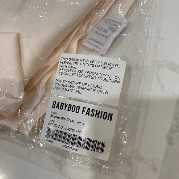 NWT Baby Boo Sherise Mini Dress in Ivory size Medium 🤍🕊️🤍 - Picture 5 of 12
